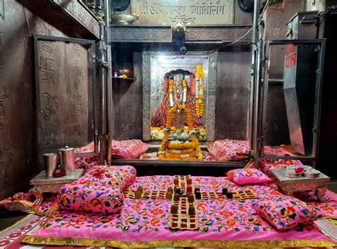 Unleash the Divine Powers: Explore the Enchanting Omkareshwar Temple Jyotirlinga! | AlightIndia