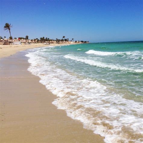 Plage de Zarzis | Zarzis, Tunisie voyage, Djerba