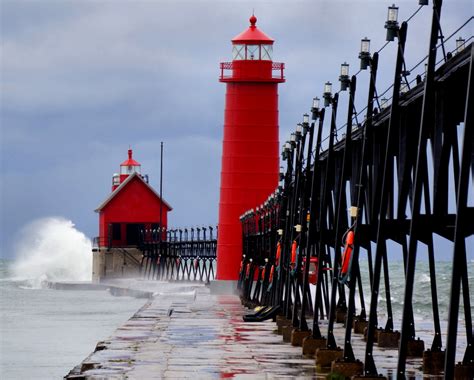 Grand Haven Lighthouse Jigsaw Puzzle