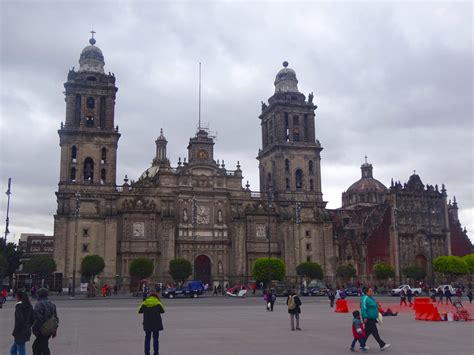 El Zócalo - You Can't Miss The Main Square Of Mexico City