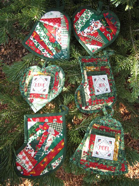 Quilted Christmas Ornaments - Flower Box Quilts