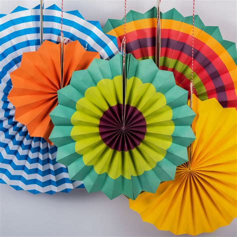 Fun eco-friendly alternatives to balloons Safari Decorations, Kids ...