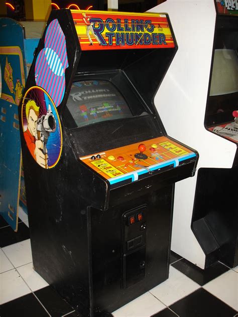 Rolling Thunder - Vintage Arcade Superstore