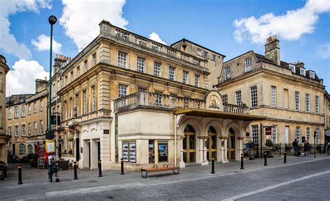 Theatre Royal Bath continues to support national Light It In Red ...