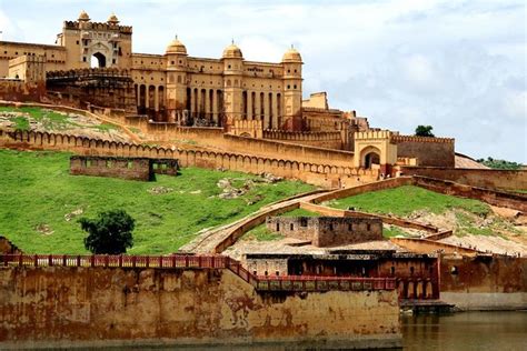 Private Day Tour Of Jaipur Sightseeing: Triphobo