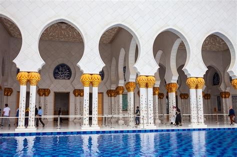 Premium Photo | Sheikh zayed grand mosque interior