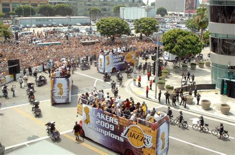 LA Lakers Championship Parade | duceTWO.com