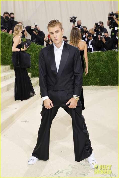 Photo: justin hailey bieber met gala 2021 07 | Photo 4623121 | Just ...