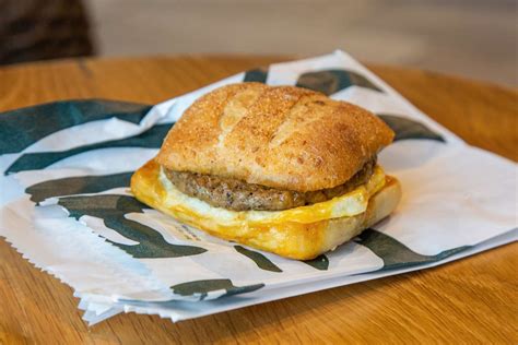 10 Starbucks Impossible Breakfast Sandwich Nutrition Facts - Facts.net