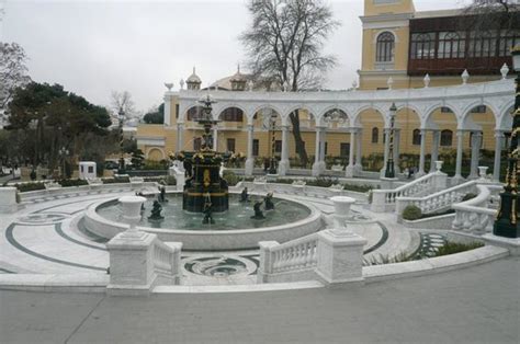 Fountain Square (Baku, Azerbaijan) on TripAdvisor: Address, Point of ...