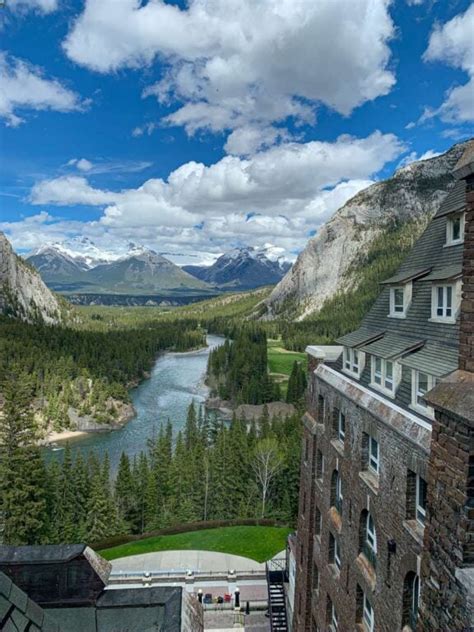 The 5 Best Luxury Hotels in Banff - Travel Banff Canada