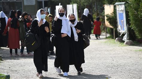 Taliban Blocks Afghan Girls From Returning to School in Last Minute ...