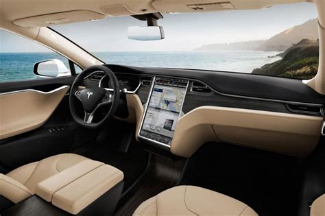 2014 Tesla Model S Pictures - 13 Photos | Edmunds
