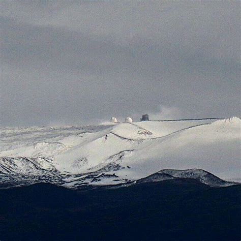 Hawaii's snow-covered volcanoes - Stunning snow-blanketed Hawaii ...