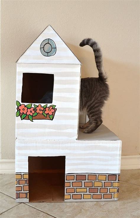 Pin on Casas de Gatos | Cat house diy, Cardboard cat house, Diy cat toys