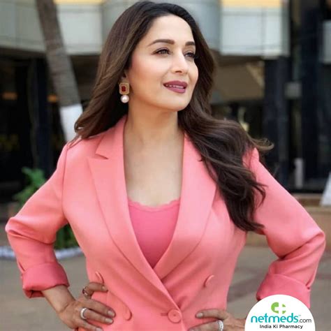 5 Tips To Look Ageless and Naturally Beautiful Like Madhuri Dixit