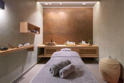 Excellent Indoor Spa Decorating Ideas - Onechitecture en 2020 | Salón de masajes, Sala de ...