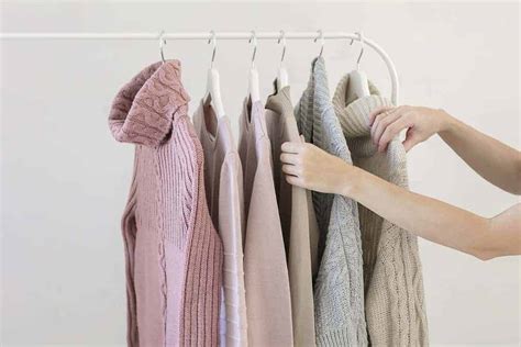 20 Different Types of Clothes Hangers