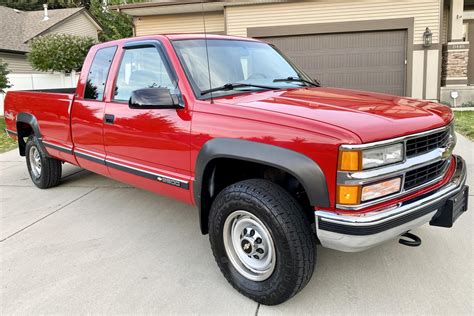 1995 Chevrolet K2500 Silverado 4x4 for sale on BaT Auctions - sold for $15,500 on October 10 ...