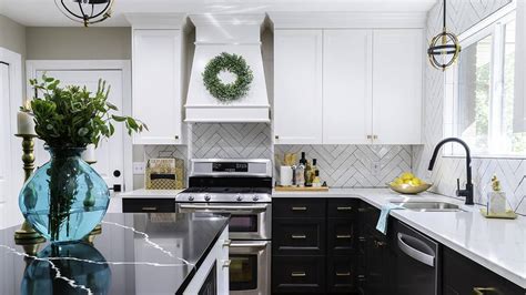 Black and White Kitchen | Chic and Timeless | Sunny Side Design