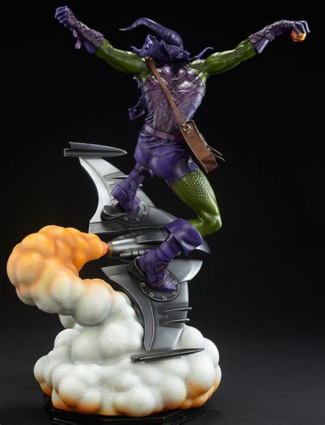 Sideshow Green Goblin Premium Format Statue Up for Order! - Marvel Toy News