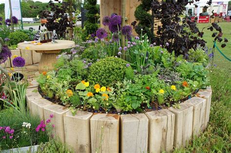 27 Gorgeous and Creative Flower Bed Ideas to Try | Flower garden design ...