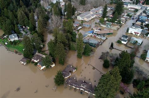 Russian River hit by severe flooding - Decanter