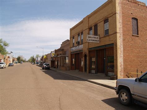 Belfield, North Dakota | Andrew Filer | Flickr