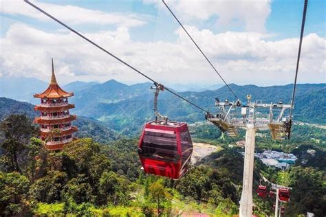 Spectacular views from the Genting Skyway cable-car ride