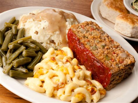 Cracker Barrel Serves Down-Home Country Meals You’ll Love | Family Vacation Hub