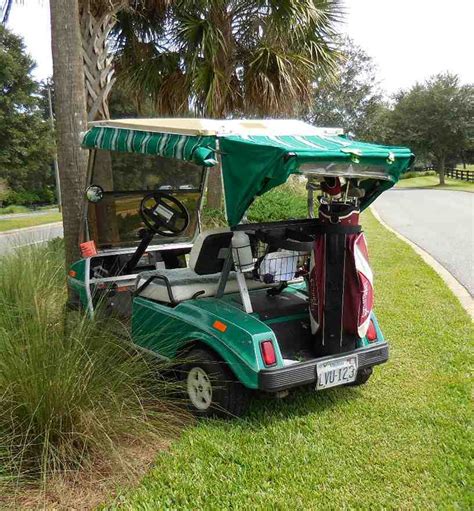 Villages woman suffers head injury in golf cart crash Monday afternoon ...