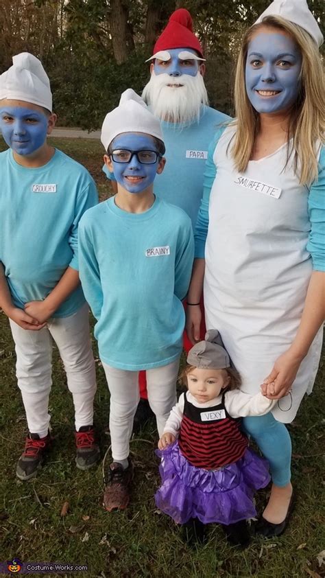 The Smurf Family Costume | Last Minute Costume Ideas