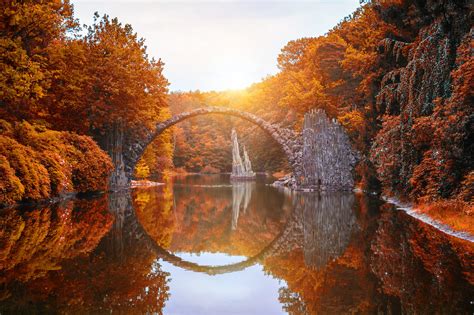 Rakotz Bridge (Rakotzbrucke, Devil's Bridge) In Kromlau, Saxony ...