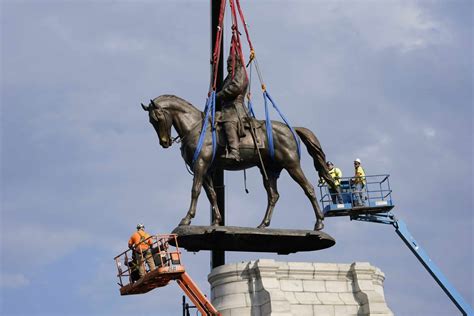 The statue of Confederate General Robert E. Lee was officially ...