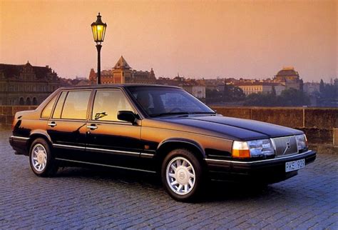 Sweden 1991: Volvo 900 takes the lead – Best Selling Cars Blog