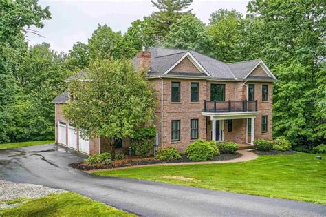 Bedford, NH Real Estate - Bedford Homes for Sale | realtor.com®