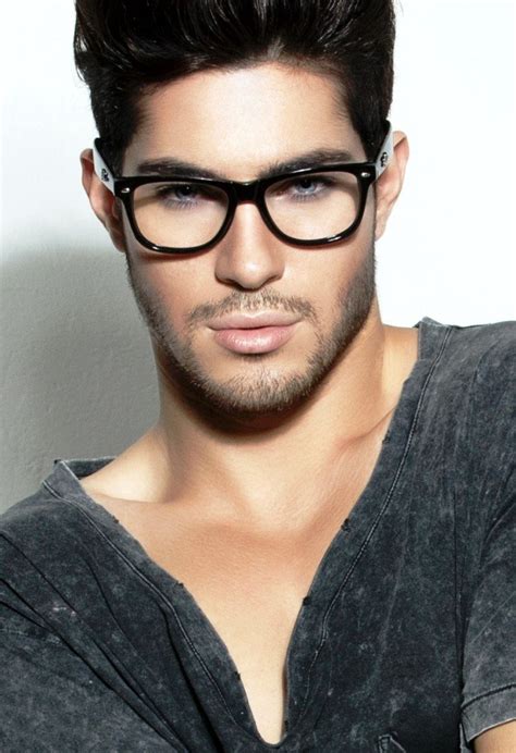 20 Classy Men Wearing Glasses Ideas For You To Get Inspired - Instaloverz