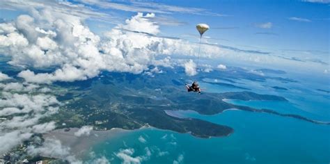 Skydive Airlie Beach & Whitsundays - Everything Australia