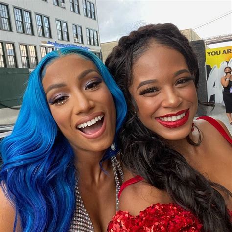 WWE on Instagram: "What. A. Night! 🙌 @sashabankswwe & @biancabelairwwe ...