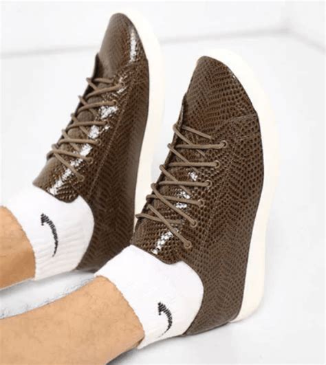 Upto 80% Off On Ajio Men's Footwear - OMGTricks