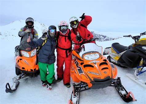 Snowmobile Tour – Arctic Excursions