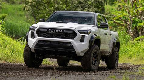 Toyota Tacoma News and Reviews | Motor1.com