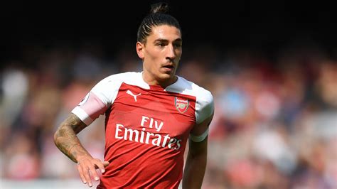 Arsenal full-back Bellerin unsettled by 'homophobic insults' | FourFourTwo