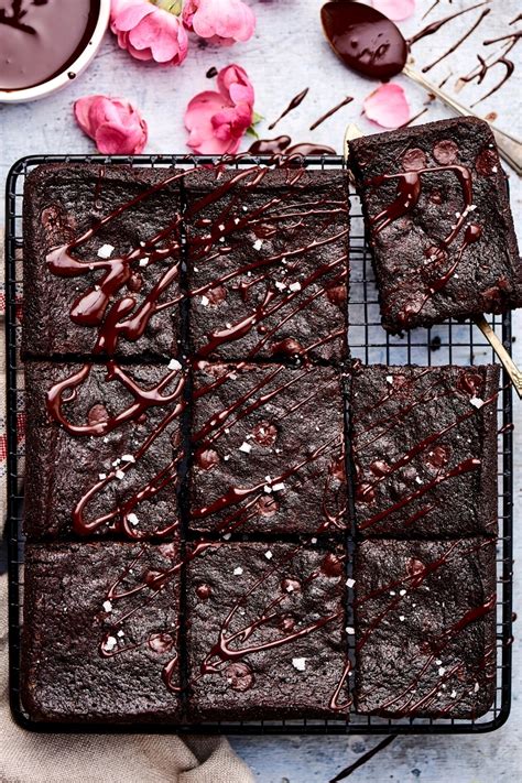 Healthy Low Calorie Brownies | So Fudgy & So Easy To Make