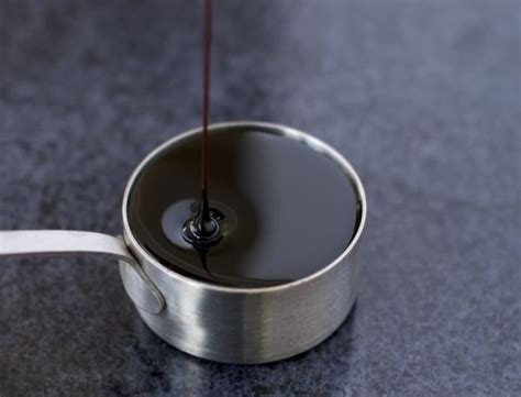 What is Molasses and Where Does it Come From? | Sugar.org