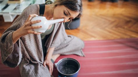 How to Use a Neti Pot for Sinus Relief - GoodRx