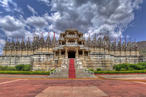 Ranakpur Jain Temple: Timing, History and Information | Veena World