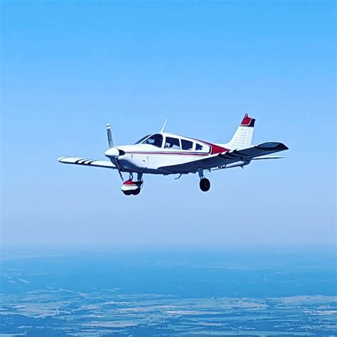 Piper Cherokee 180 - Patton Aviation - Denton Texas