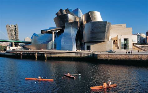 1.45 Frank Gehry, Guggenheim Museum, 1997 in Bilbao, Spain (American ...