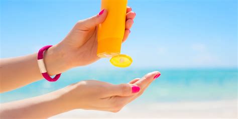 Is Oxybenzone Safe in Sunscreen? - Possible Oxybenzone Side Effects